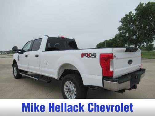 Oxford White 2019 Ford F-350 XLT