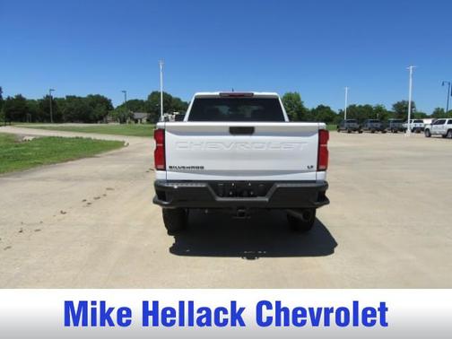 Summit White 2026 Chevrolet Silverado 2500 LT