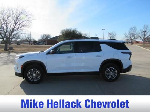 2025 Chevrolet Traverse LT