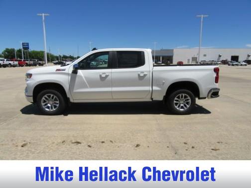 Summit White 2026 Chevrolet Silverado 1500 LT