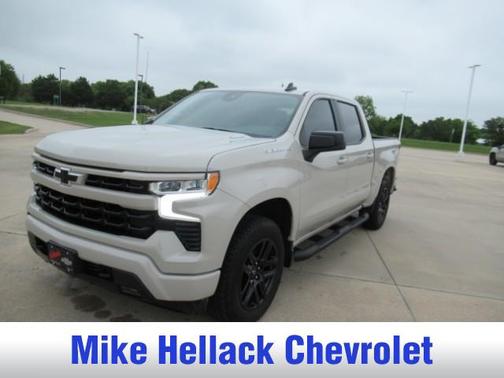 White Sands 2026 Chevrolet Silverado 1500 RST