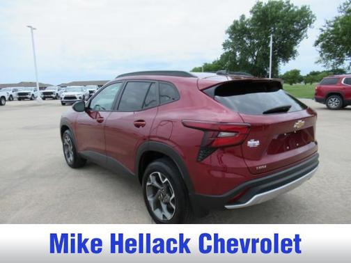 2024 Chevrolet Trax LT