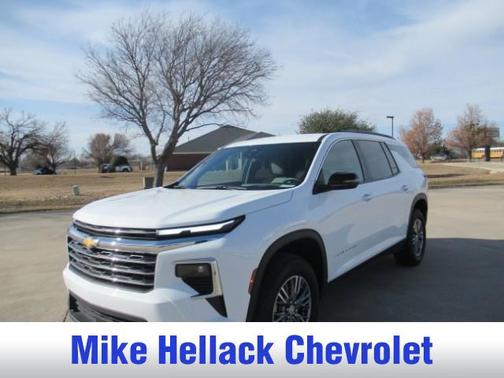 2025 Chevrolet Traverse LT