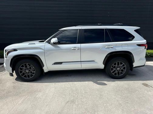 Wind Chill Pearl 2026 Toyota Sequoia Platinum