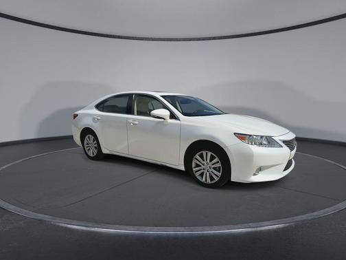 Starfire Pearl 2015 Lexus ES 350 Base