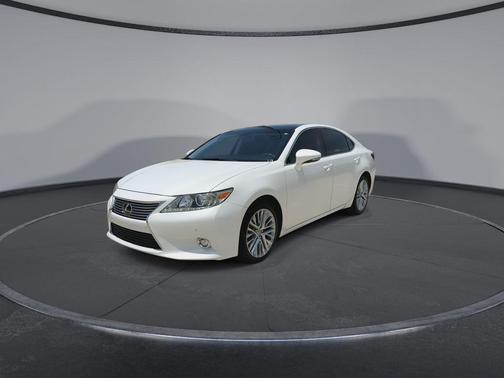 Starfire Pearl 2015 Lexus ES 350 Base