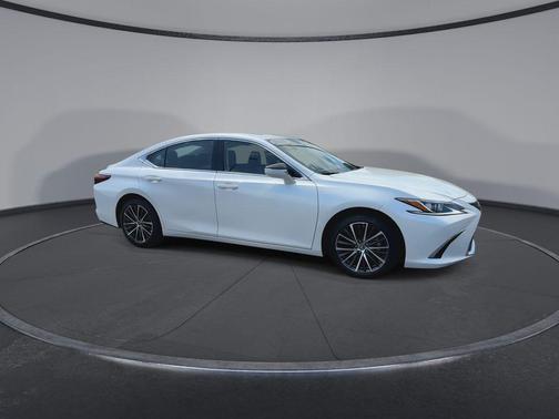 Eminent White Pearl 2025 Lexus ES 350 Base