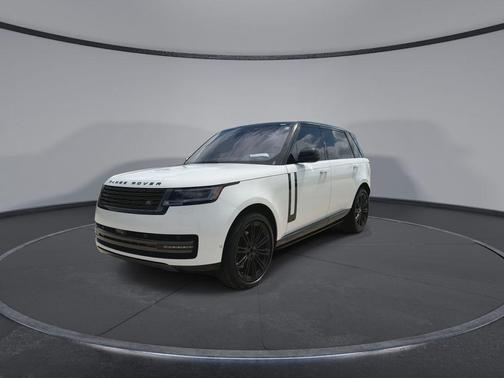 Fuji White 2023 Land Rover Range Rover P400 SE