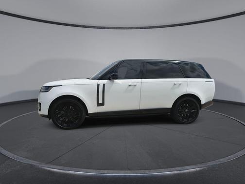 Fuji White 2023 Land Rover Range Rover P400 SE