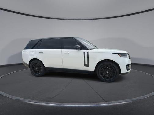 Fuji White 2023 Land Rover Range Rover P400 SE