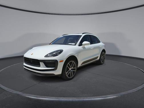 2023 Porsche Macan T