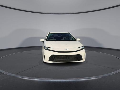 Ice Cap 2025 Toyota Camry LE