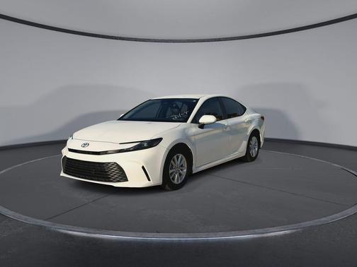 Ice Cap 2025 Toyota Camry LE