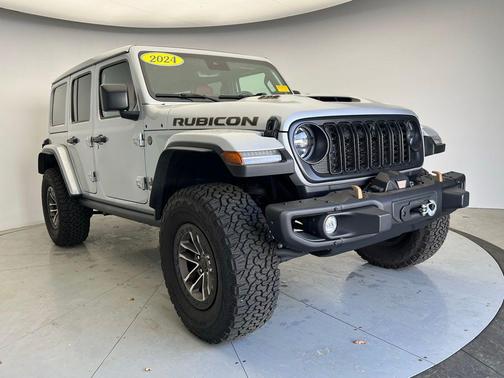 Silver Zynith Clearcoat 2024 Jeep Wrangler Rubicon 392