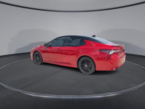 Supersonic Red/Midnight Black Metallic 2022 Toyota Camry XSE