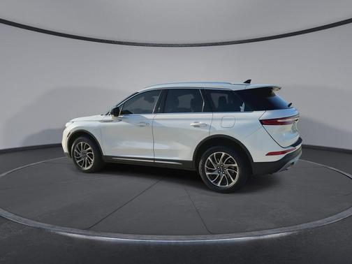PRISTINE WHITE MET 3C 2022 Lincoln Corsair Standard