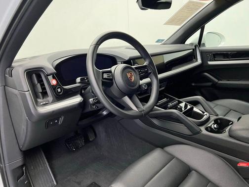 2025 Porsche Cayenne Cayenne
