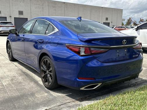 Ultrasonic Blue 2.0 2023 Lexus ES 350 F Sport