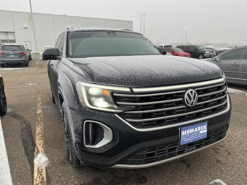 2024 Volkswagen Atlas 2.0T SE