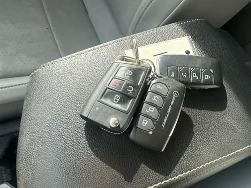 Blue 2021 Volkswagen Tiguan 2.0T SE