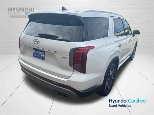 White 2023 Hyundai PALISADE Limited