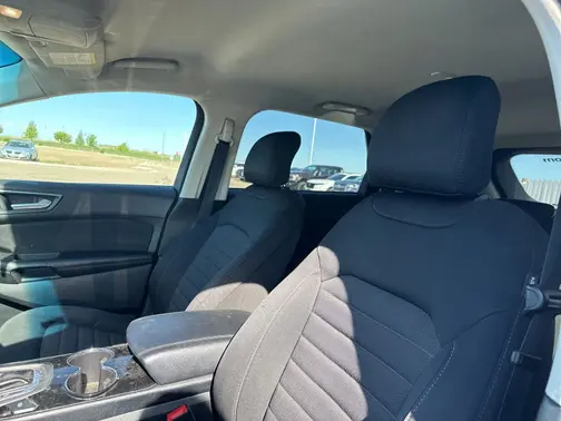 Blue 2016 Ford Edge SE