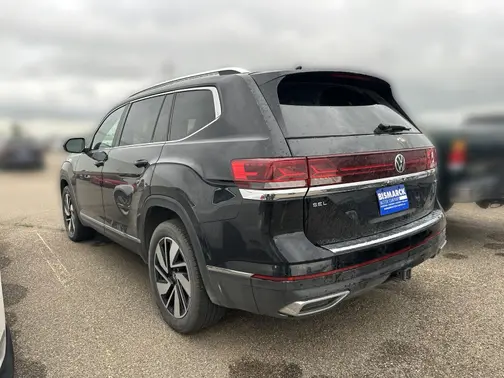 Deep Black 2024 Volkswagen Atlas 2.0T SEL