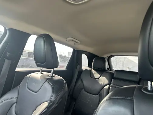 Gray 2018 Jeep Cherokee Limited