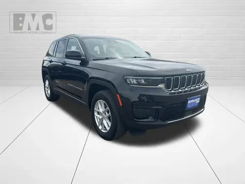 Black 2024 Jeep Grand Cherokee Laredo