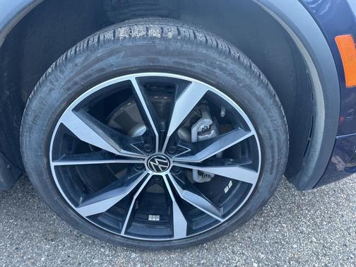 2022 Volkswagen Tiguan 2.0T SEL R-Line