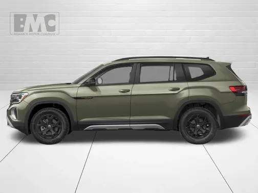 avocado green pearl 2026 Volkswagen Atlas Peak Edition