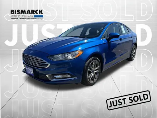 Blue 2017 Ford Fusion SE
