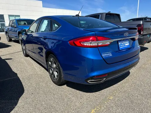 Blue 2017 Ford Fusion SE