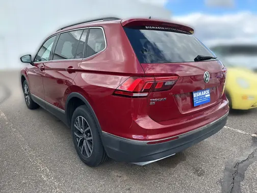 Cardinal Red Metallic 2020 Volkswagen Tiguan 2.0T SE 4MOTION