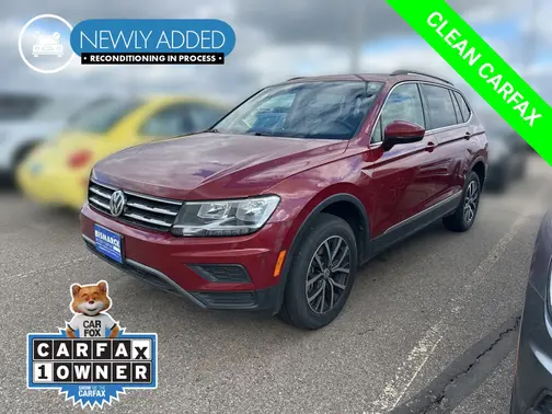 Cardinal Red Metallic 2020 Volkswagen Tiguan 2.0T SE 4MOTION