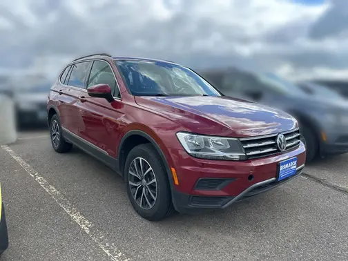 Cardinal Red Metallic 2020 Volkswagen Tiguan 2.0T SE 4MOTION