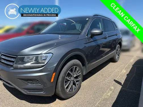 Gray 2020 Volkswagen Tiguan 2.0T SE