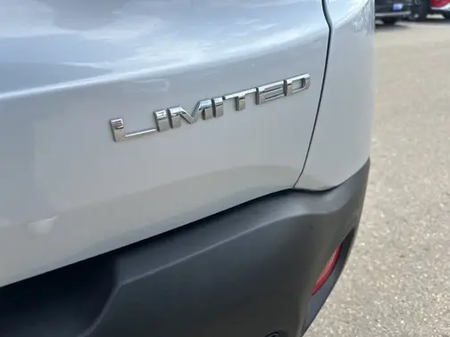 Silver 2016 Jeep Renegade Limited