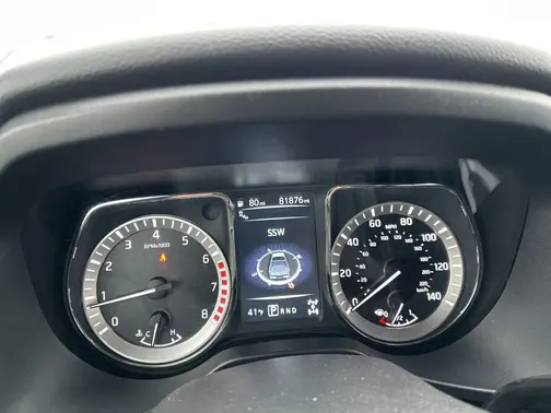 White 2018 Nissan Titan SL