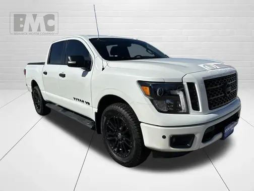 White 2018 Nissan Titan SL