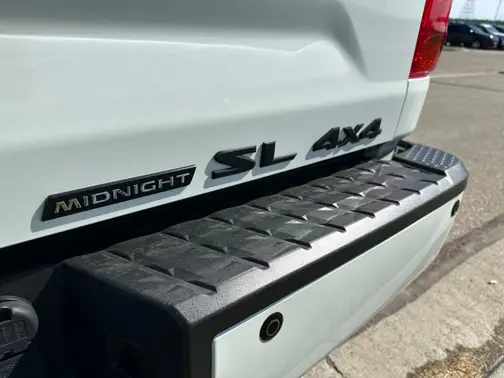White 2018 Nissan Titan SL