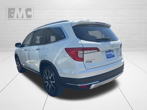White Diamond Pearl 2019 Honda Pilot Touring 8-Passenger