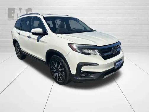 White 2019 Honda Pilot Touring