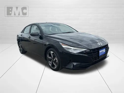 Black 2023 Hyundai ELANTRA SEL