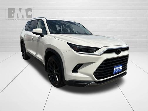 Coastal Cream 2024 Toyota Grand Highlander Limited