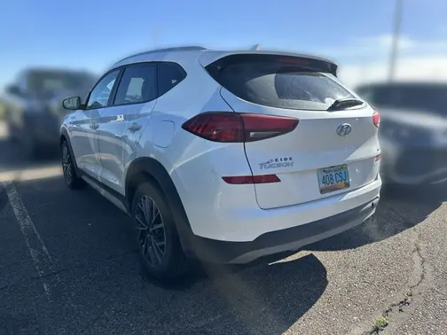 White 2019 Hyundai TUCSON SEL