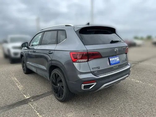 Platinum Gray Metallic 2023 Volkswagen Taos 1.5T SE