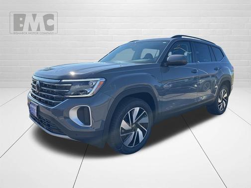 Pure Gray 2026 Volkswagen Atlas 2.0T SE w/Technology 4MOTION
