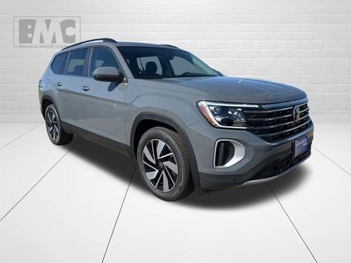 Pure Gray 2026 Volkswagen Atlas 2.0T SE w/Technology 4MOTION