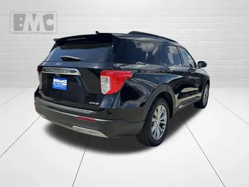 Black 2022 Ford Explorer XLT